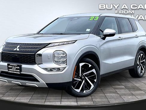 Used 2023 Mitsubishi Outlander SE AWD/4WD image 12