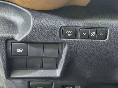 Used 2024 Lexus IS 300 w/ Comfort Package RWD image 16