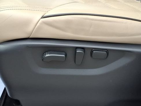 Certified 2023 Nissan Armada Platinum w/ Captain's Chairs Package AWD/4WD image 18