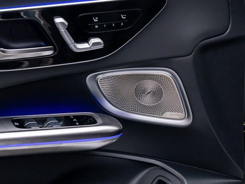 New 2026 Mercedes-Benz CLE 53 AMG 4MATIC Cabriolet image 16