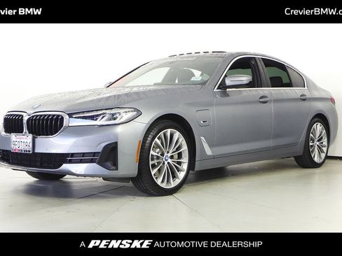 Certified 2023 BMW 530e 530e iPerformance w/ Convenience Package image 1