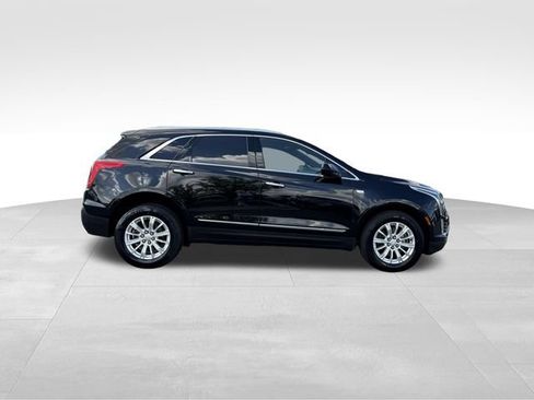 Used 2017 Cadillac XT5 FWD image 6