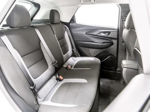 Used 2024 Chevrolet TrailBlazer LS w/ LS Confidence Package FWD image 34
