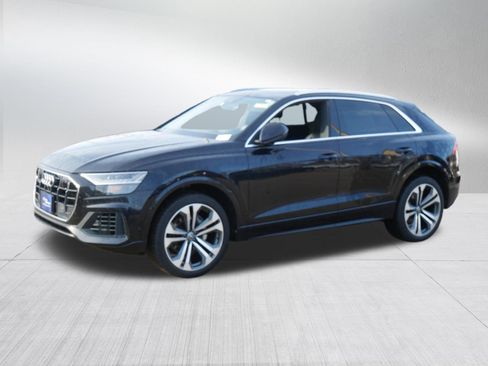 Used 2019 Audi Q8 Prestige AWD/4WD image 3