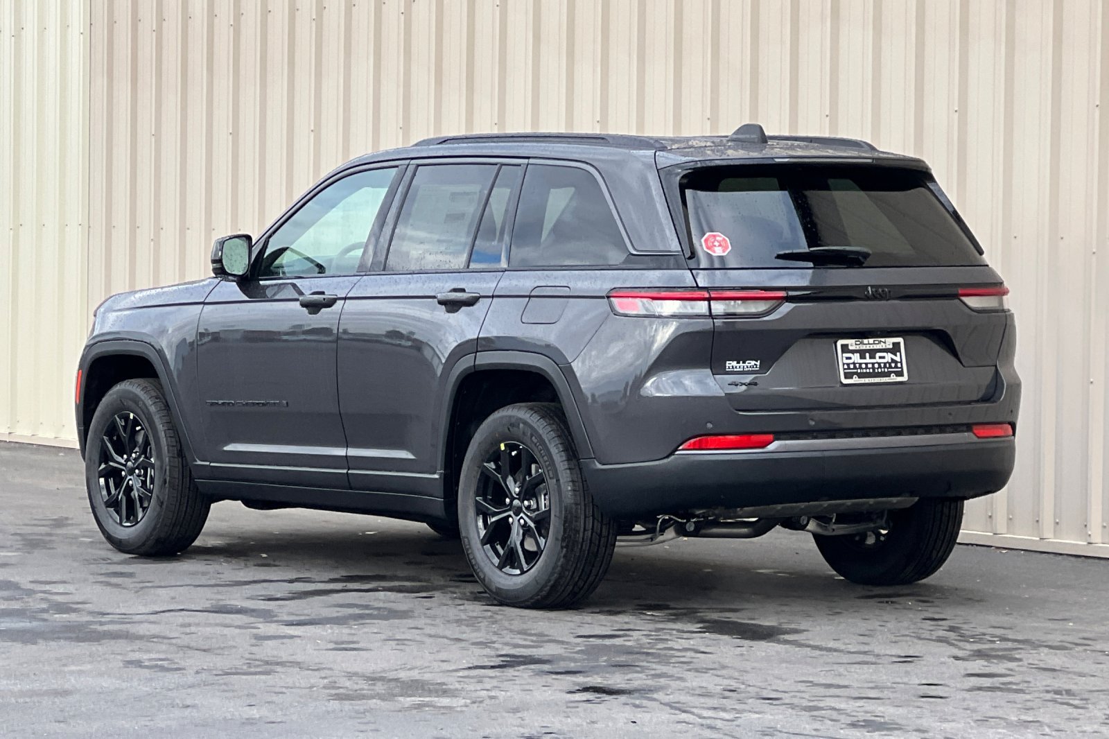 New 2026 Jeep Grand Cherokee Altitude AWD/4WD image 4