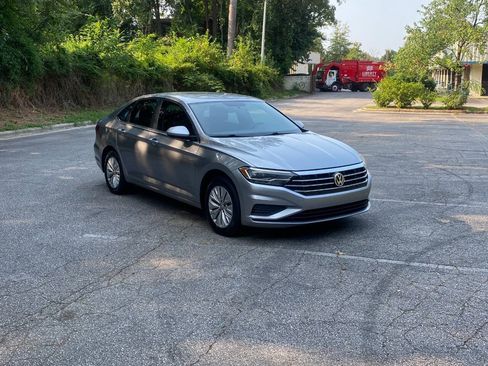 Used 2019 Volkswagen Jetta S FWD image 3