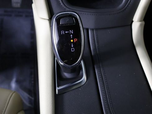 Used 2019 Cadillac XT5 AWD image 40