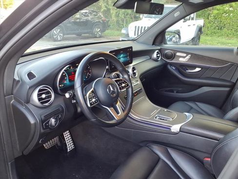 Used 2022 Mercedes-Benz GLC 300 4MATIC image 7
