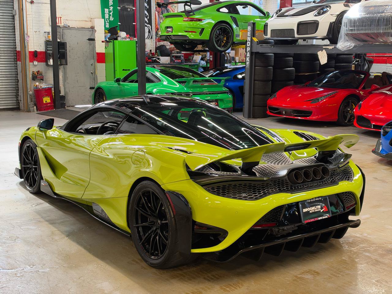 Used 2021 McLaren 765LT RWD image 13