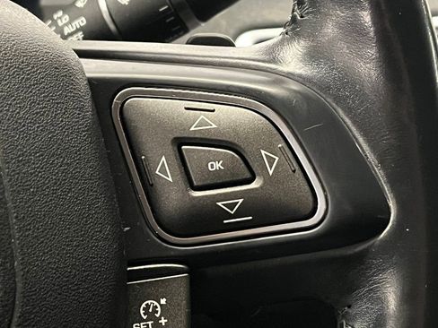 Used 2015 Land Rover Range Rover Evoque Pure Plus image 26