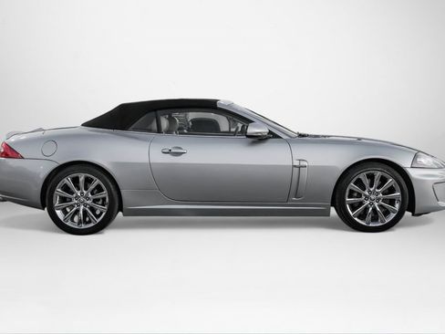 Used 2010 Jaguar XK Convertible image 6