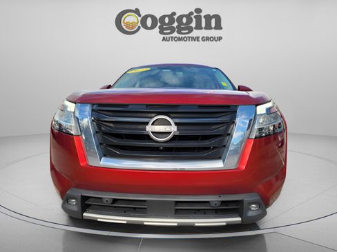 Used 2022 Nissan Pathfinder SL w/ SL Premium Package image 5