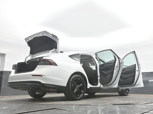 Certified 2025 Honda Accord SE image 53