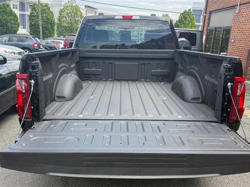 Used 2025 Ford F150 XL RWD image 6