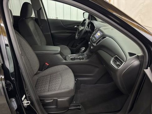 Used 2022 Chevrolet Equinox LT FWD image 25