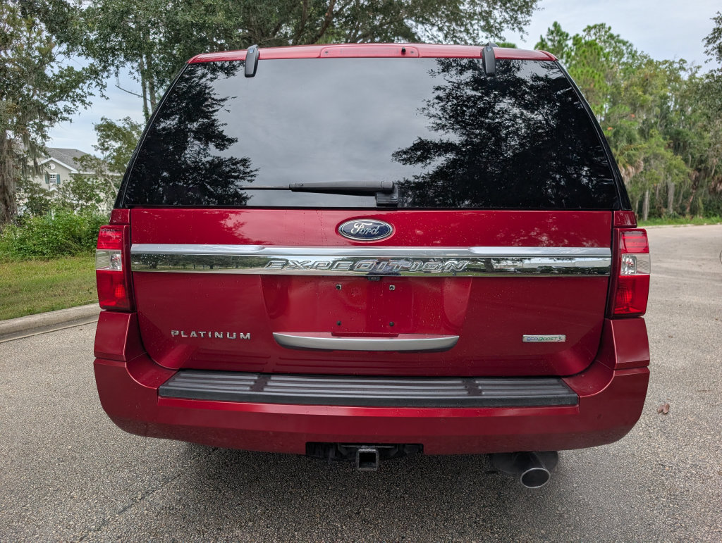 Used 2016 Ford Expedition Platinum RWD image 6