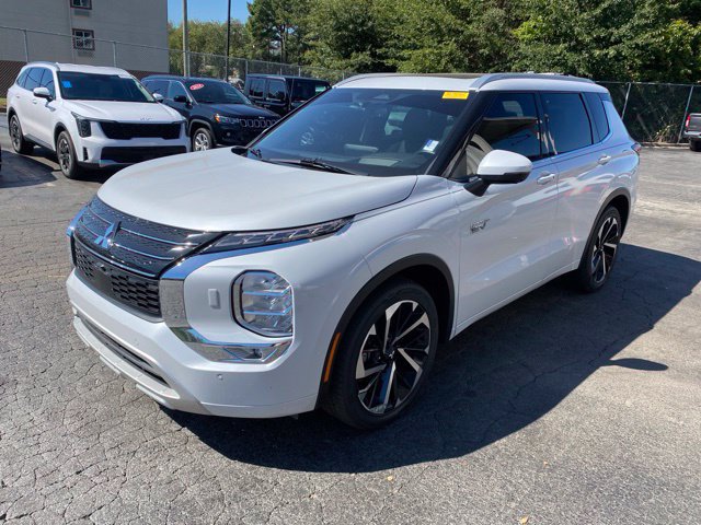Used 2023 Mitsubishi Outlander SEL AWD/4WD image 1
