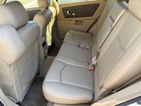 Used 2006 Cadillac SRX w/ Drivers Level One Package AWD/4WD image 15
