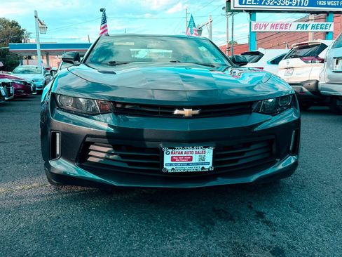 Used 2018 Chevrolet Camaro LT RWD image 7