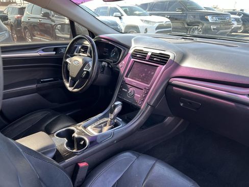 Used 2016 Ford Fusion Titanium image 16