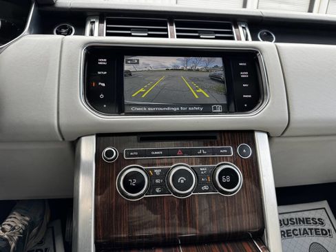 Used 2015 Land Rover Range Rover HSE image 18