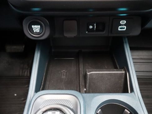 Used 2024 Ford Maverick Lariat w/ Black Appearance Package image 11