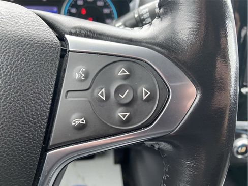 Used 2020 Chevrolet Traverse LT w/ Driver Confidence II Package AWD/4WD image 23