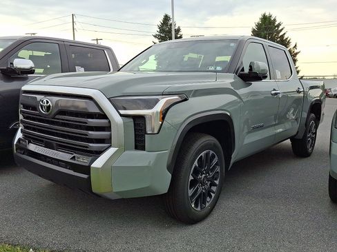 New 2026 Toyota Tundra Limited AWD/4WD image 3