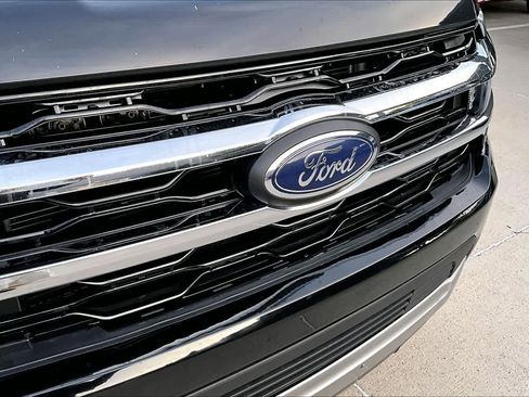 Used 2024 Ford Expedition Max Limited AWD/4WD image 32