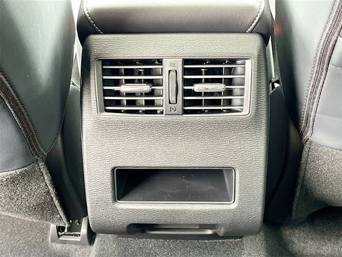 New 2025 Mitsubishi Outlander AWD image 27