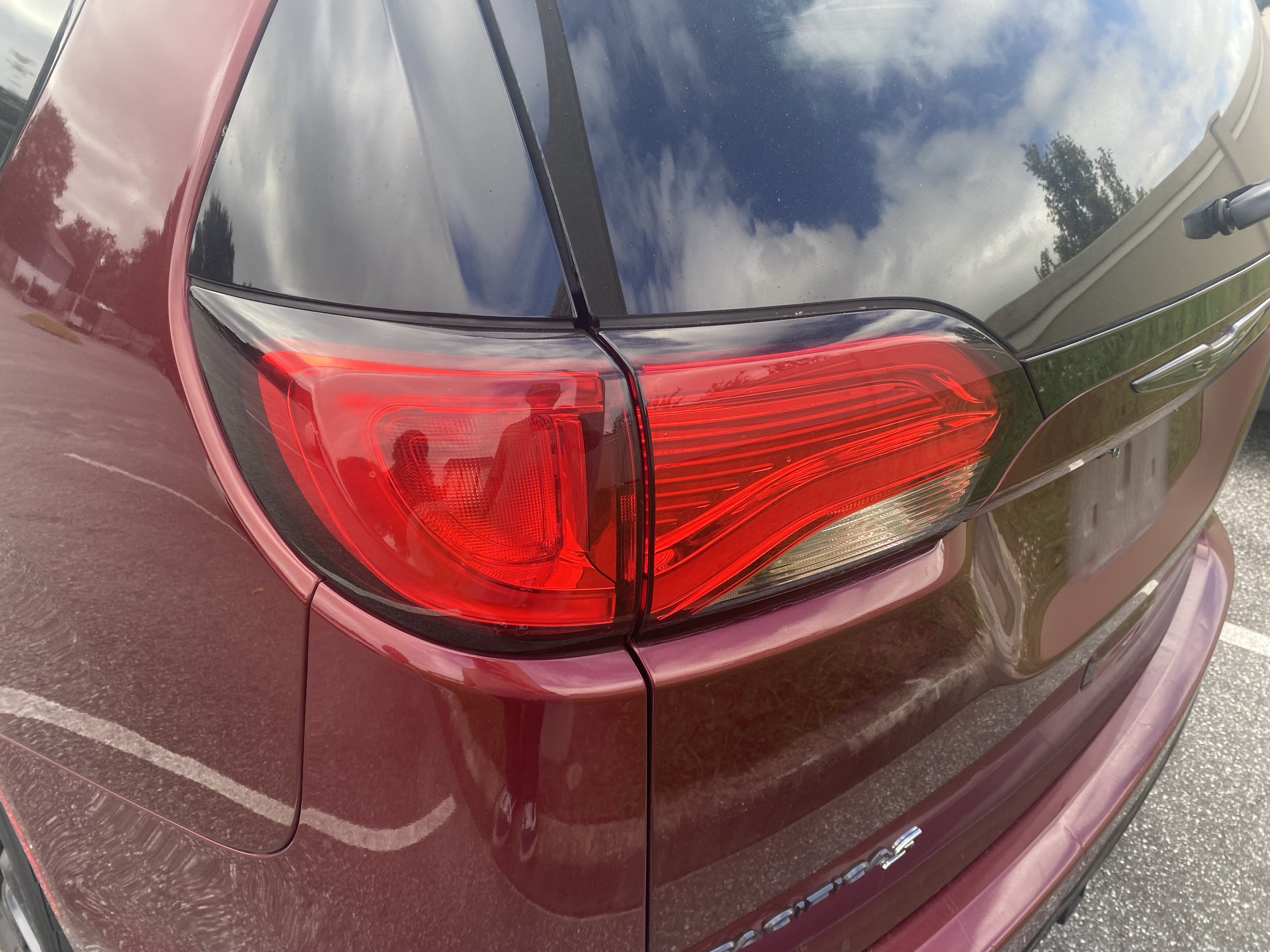 Used 2020 Chrysler Pacifica Touring FWD image 14