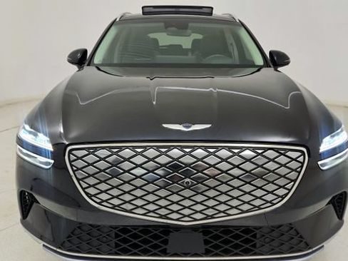 Used 2025 Genesis Electrified GV70 w/ Prestige Package AWD/4WD image 17