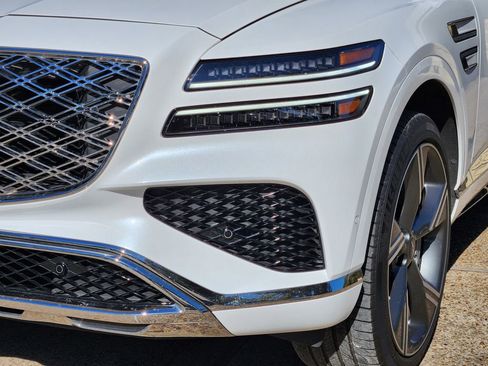 Used 2025 Genesis GV80 3.5T Prestige image 8