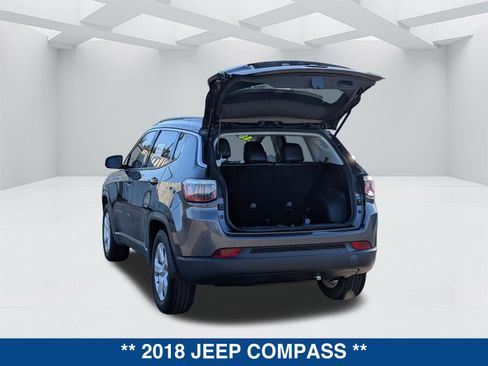 Used 2018 Jeep Compass Latitude w/ Popular Equipment Group image 13