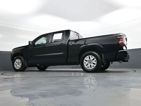 Used 2024 Nissan Frontier SV image 36