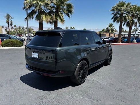 Used 2025 Land Rover Range Rover SE AWD/4WD image 5