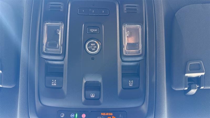 Used 2021 Chevrolet Suburban RST AWD/4WD image 38