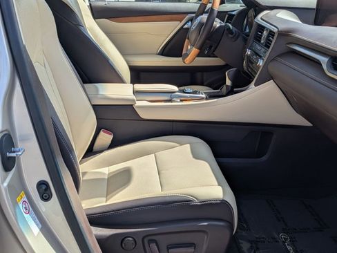 Used 2017 Lexus RX 350 FWD w/ Premium Package image 18