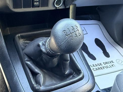 Used 2015 Toyota Tacoma 4x4 Double Cab image 37