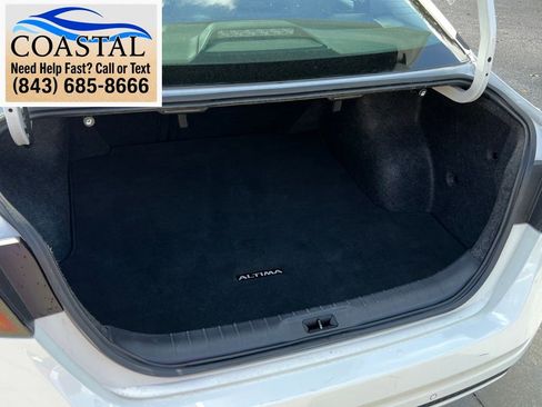 Certified 2025 Nissan Altima 2.5 SV FWD image 18