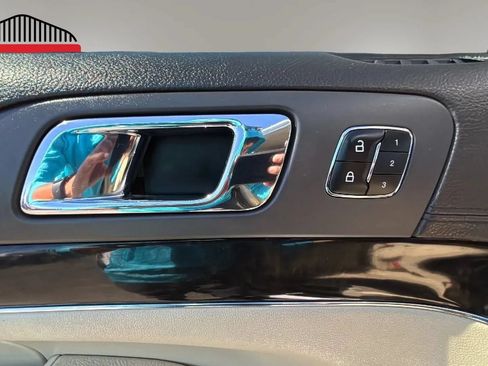 Used 2019 Lincoln MKT AWD image 23
