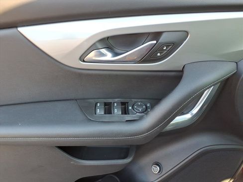 Used 2019 Chevrolet Blazer LT image 10