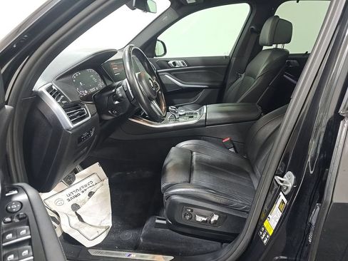 Used 2022 BMW X5 xDrive40i AWD/4WD image 3
