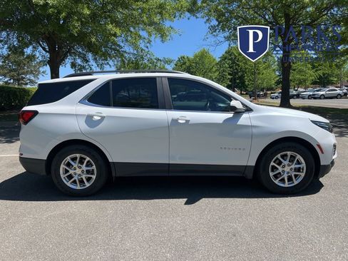 Used 2022 Chevrolet Equinox LT image 5