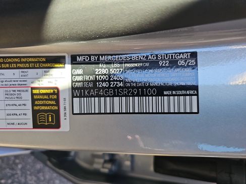 Certified 2025 Mercedes-Benz C 300 Sedan image 39