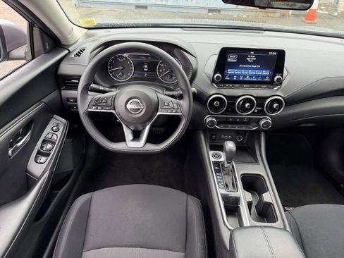 Used 2024 Nissan Sentra SV FWD image 20