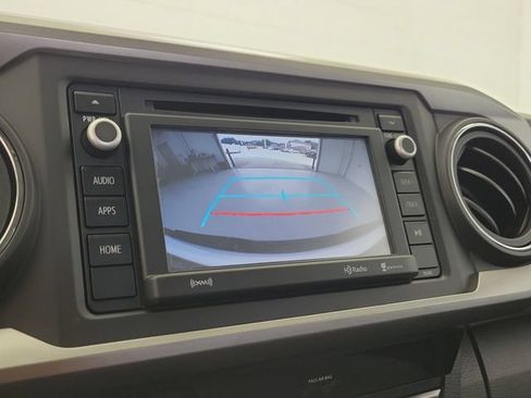 Used 2018 Toyota Tacoma SR5 RWD image 26