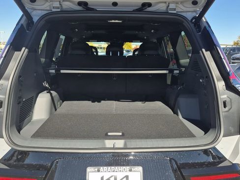 New 2026 Kia EV9 Land image 15