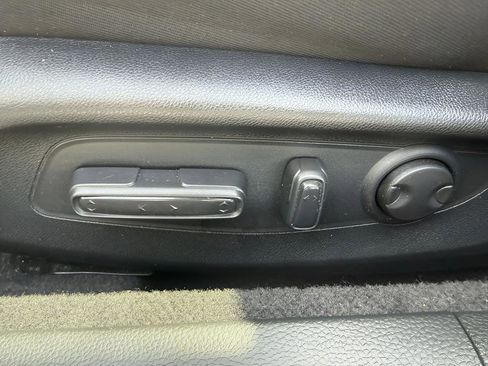 Used 2023 Honda Accord EX image 10