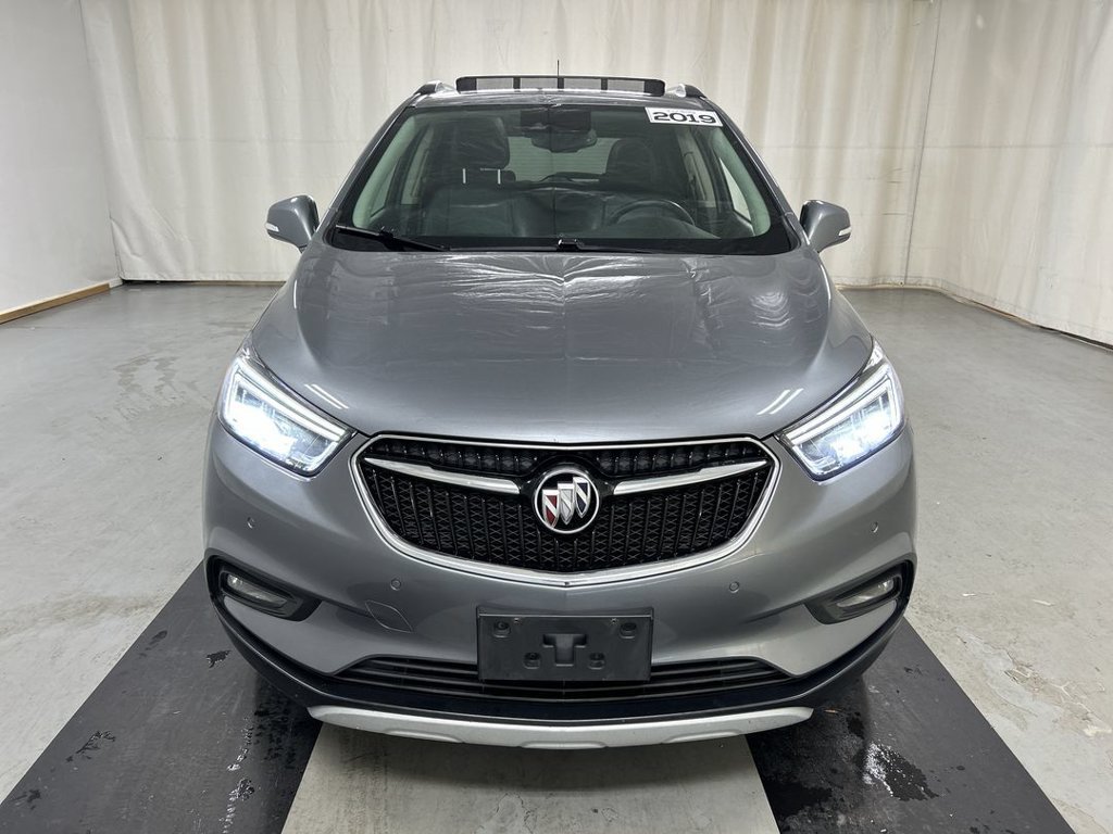 Used 2019 Buick Encore Essence w/ Experience Buick Package AWD/4WD image 3